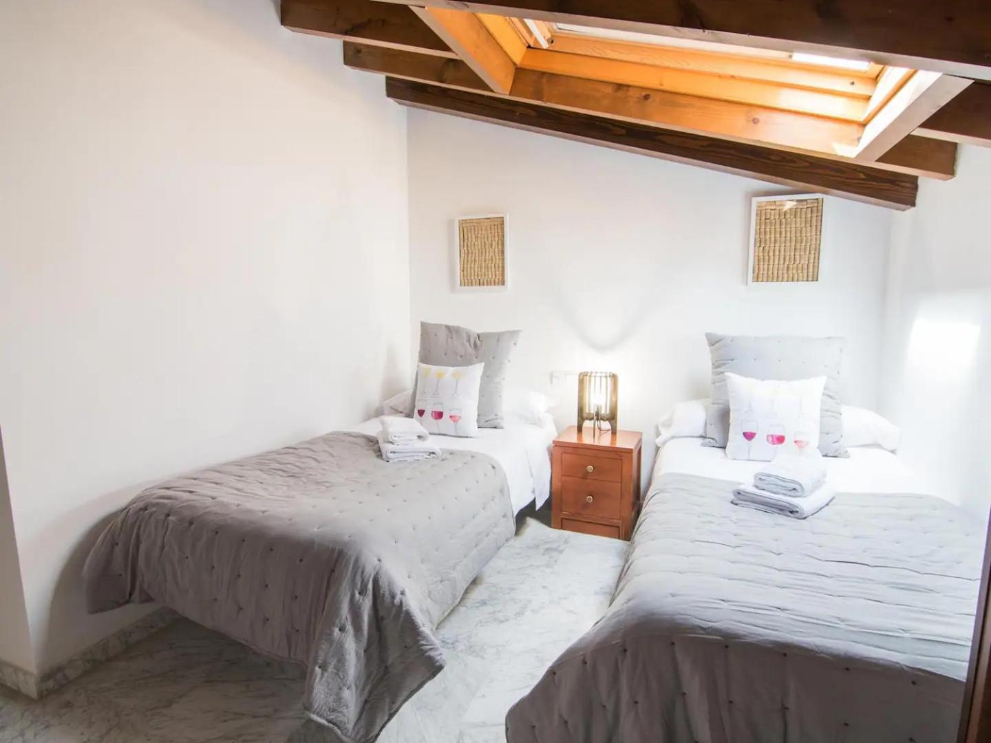 Tuguest Atico Gracia Apartment Granada Exterior photo
