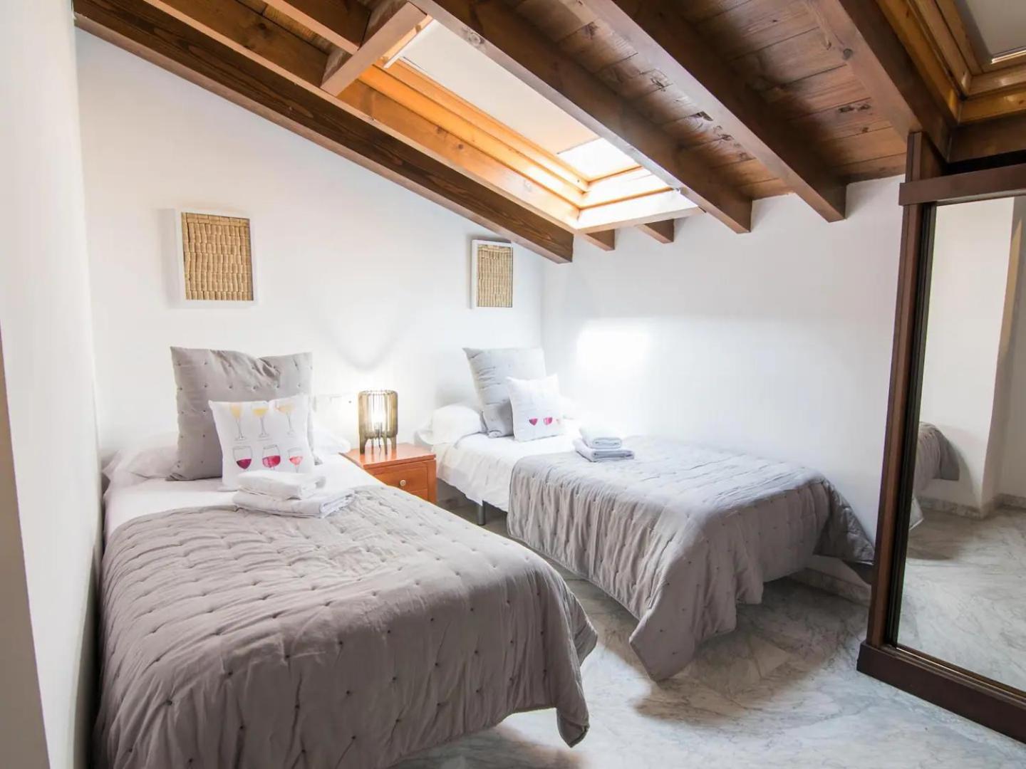 Tuguest Atico Gracia Apartment Granada Exterior photo