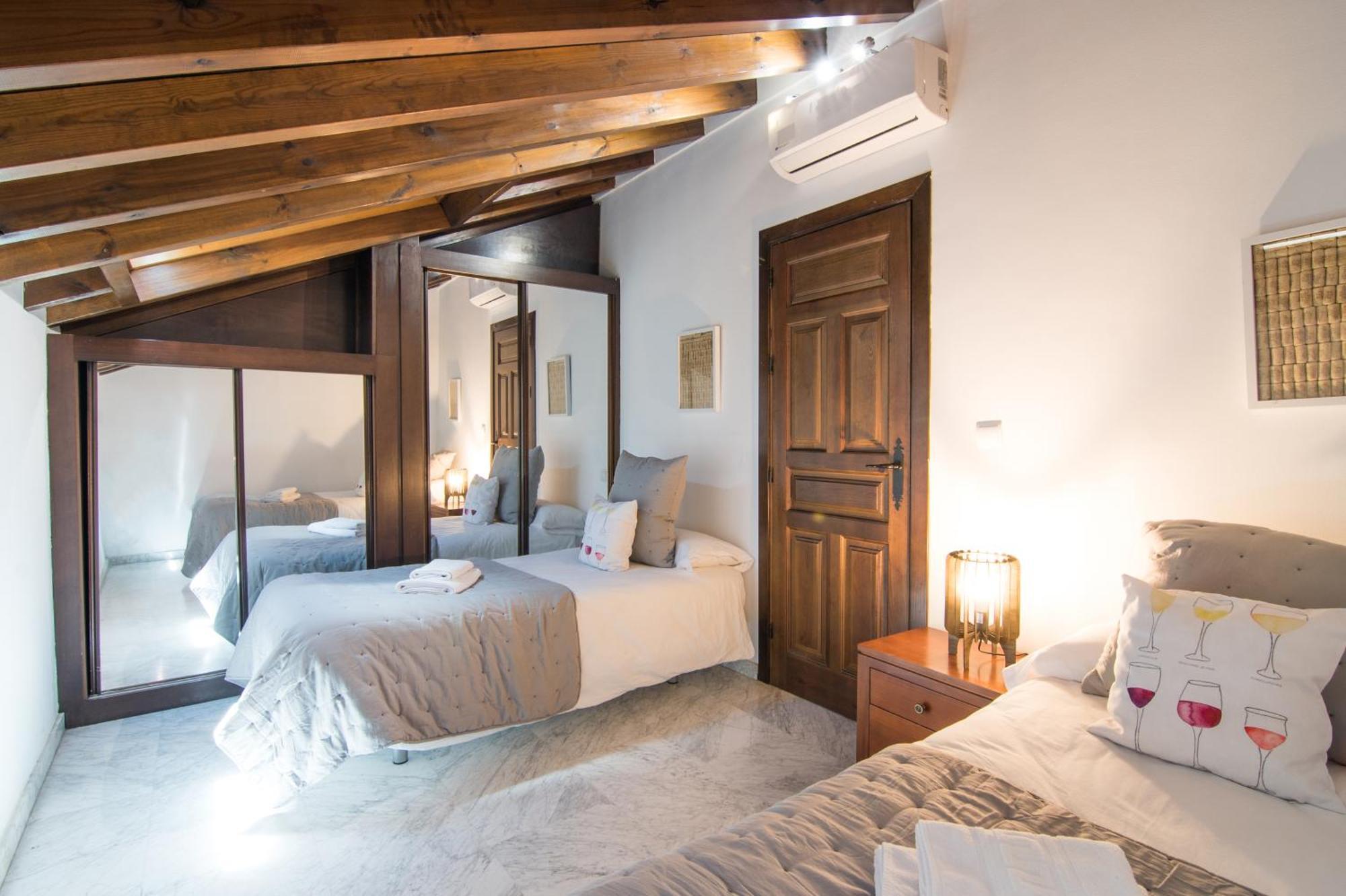 Tuguest Atico Gracia Apartment Granada Exterior photo